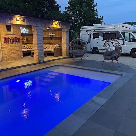 Camper Met Sauna En Zwembad In De Rand Van De Vlaamse Ardennen Hotell Haaltert Exteriör bild