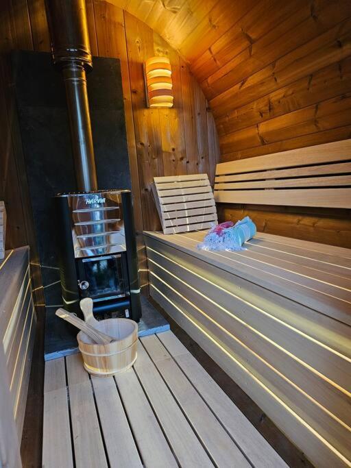 Camper Met Sauna En Zwembad In De Rand Van De Vlaamse Ardennen Hotell Haaltert Exteriör bild